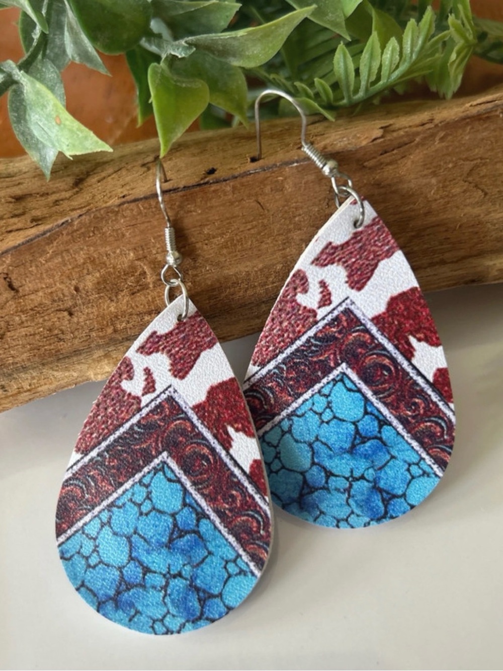 🌵🩵 Western Faux Leather Teardrop Dangle Earrings ✨